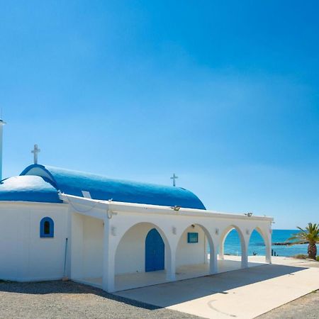 Villa Seashore One Paphos Exterior photo
