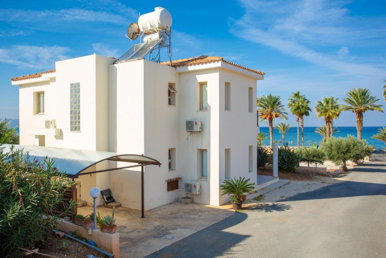 Villa Seashore One Paphos Exterior photo