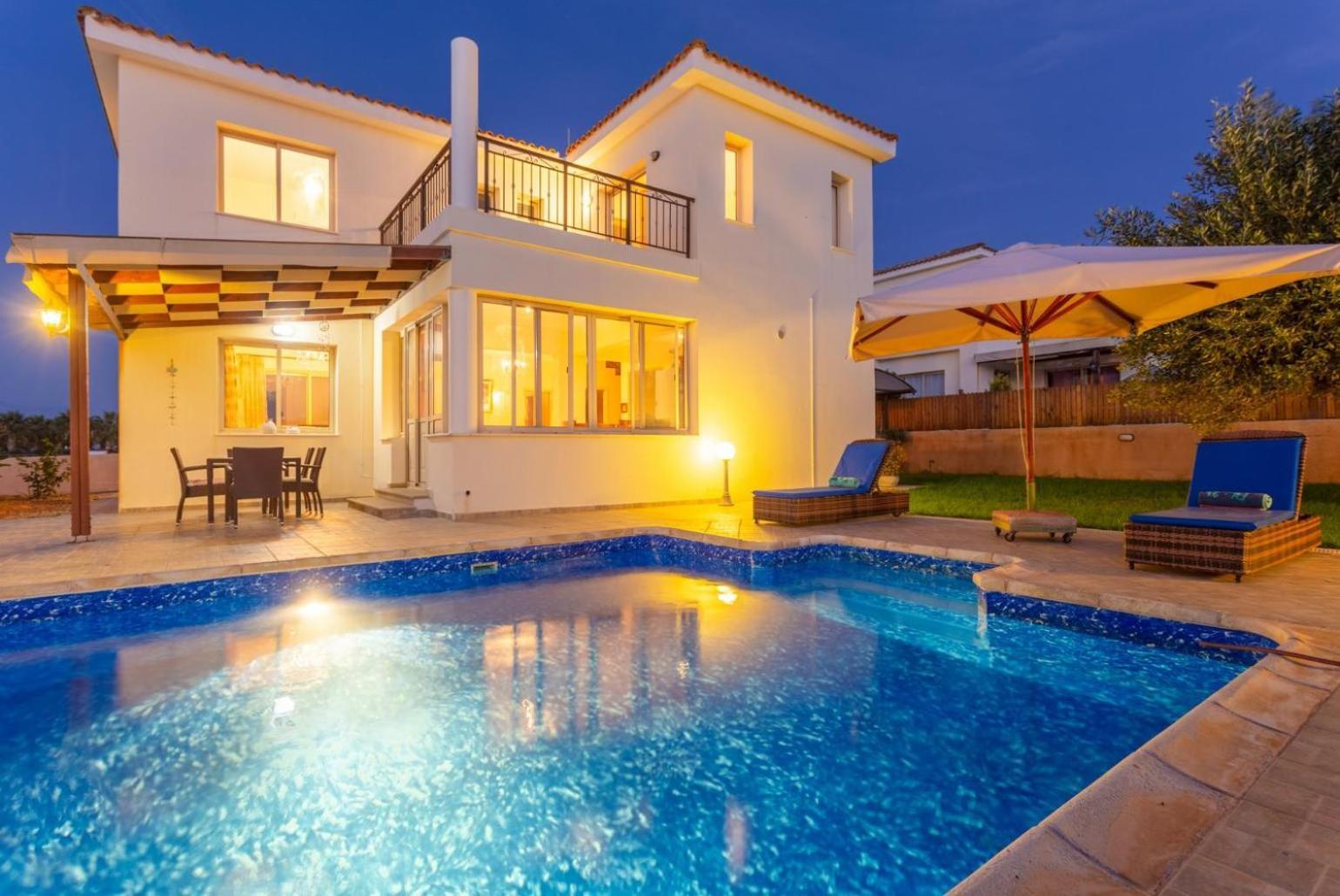 Villa Seashore One Paphos Exterior photo
